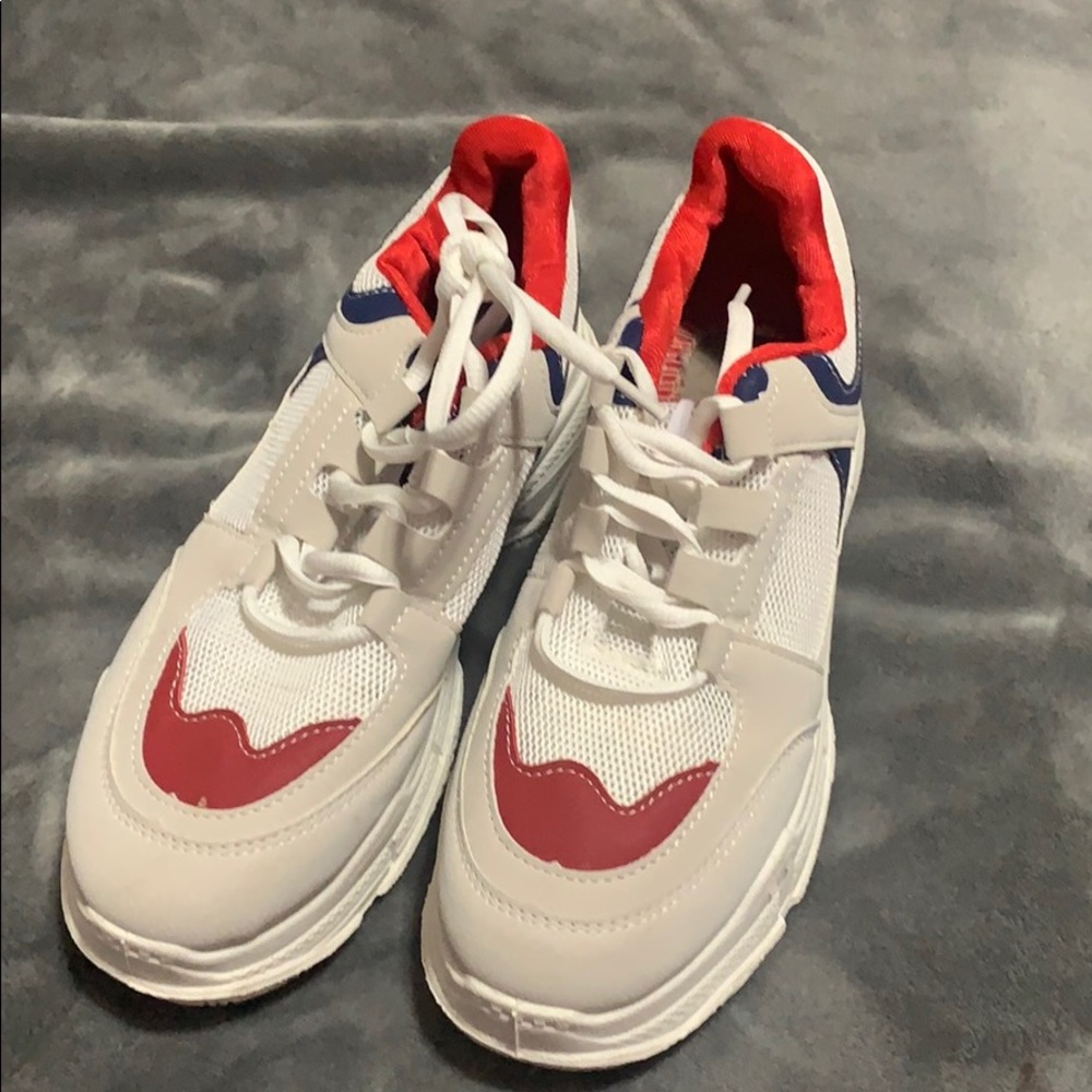 Fila like sneakers